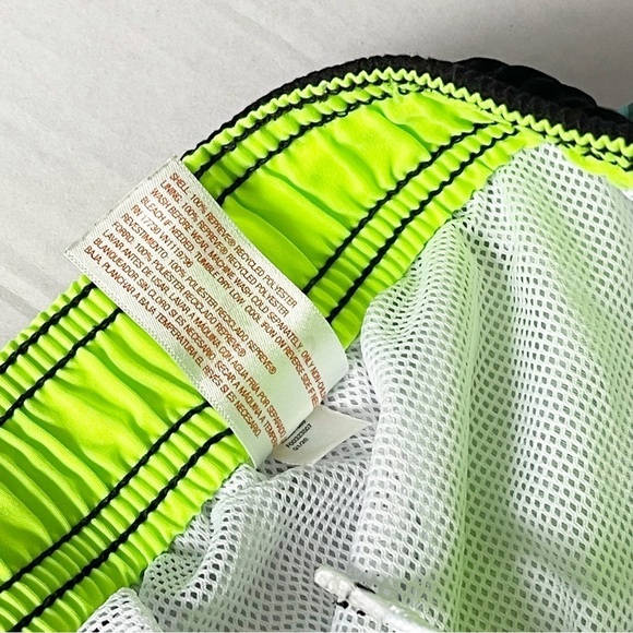 ✨NEW✨ CAT & JACK Boys' Dino Print Swim Trunks in Gray - XS (4/5) - Picture 8 of 12